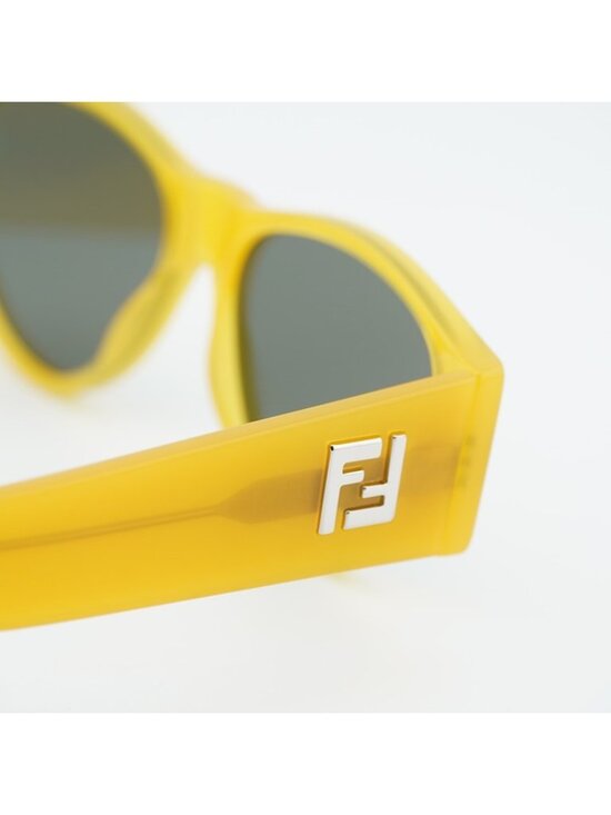 Fendi FE40158I 39N Sunglasses Shiny Yellow Oval Frame, Green Lenses main image 7